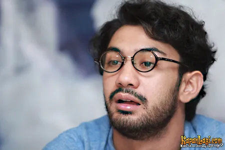 Foto Reza Rahadian
