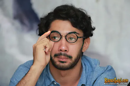 Foto Reza Rahadian