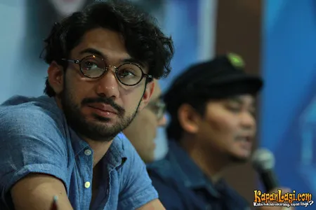 Foto Reza Rahadian