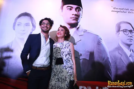 Foto Reza Rahadian