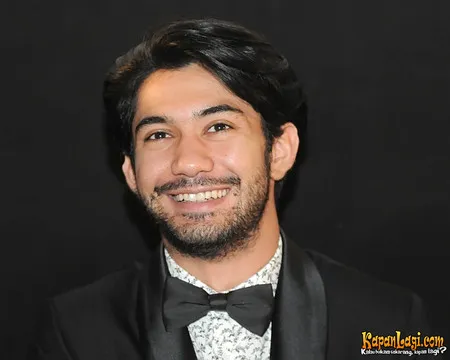 Foto Reza Rahadian