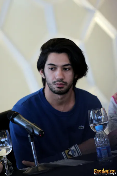 Foto Reza Rahadian