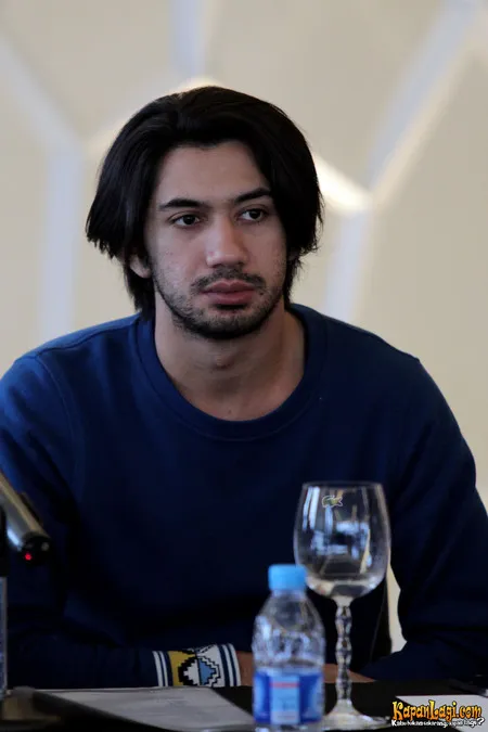 Foto Reza Rahadian