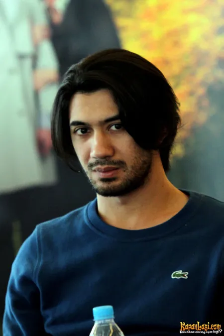 Foto Reza Rahadian