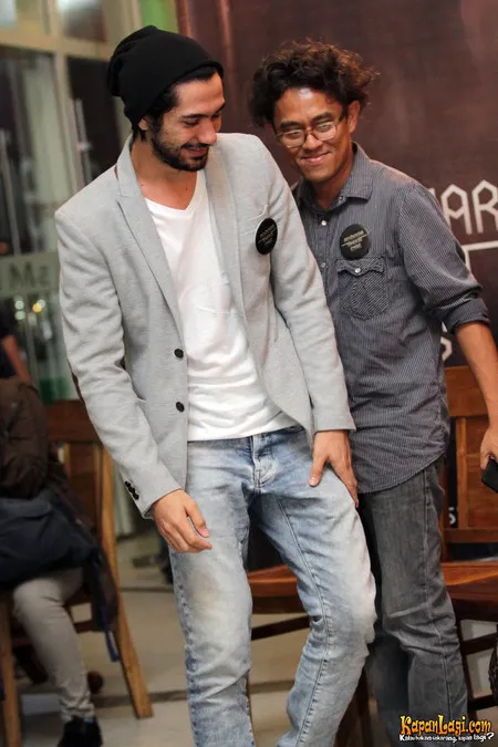 Foto Reza Rahadian