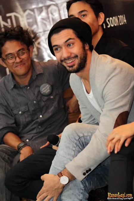 Foto Reza Rahadian