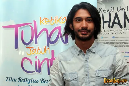 Foto Reza Rahadian
