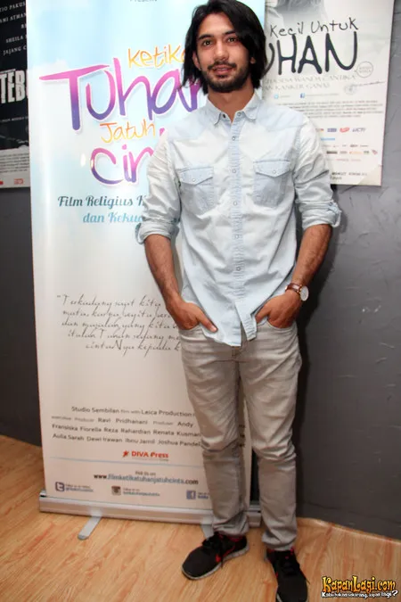Foto Reza Rahadian