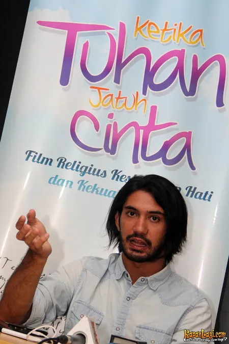 Foto Reza Rahadian