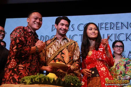 Foto Reza Rahadian