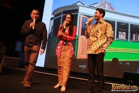 Foto Reza Rahadian