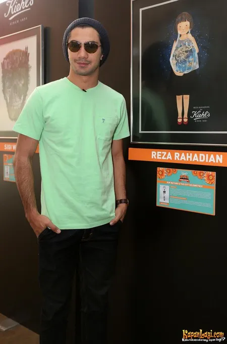 Foto Reza Rahadian