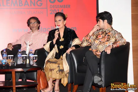 Foto Reza Rahadian