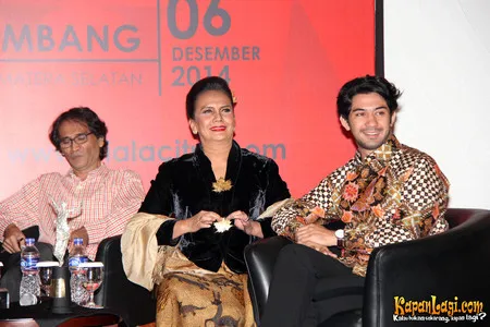 Foto Reza Rahadian