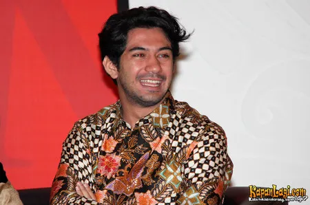 Foto Reza Rahadian