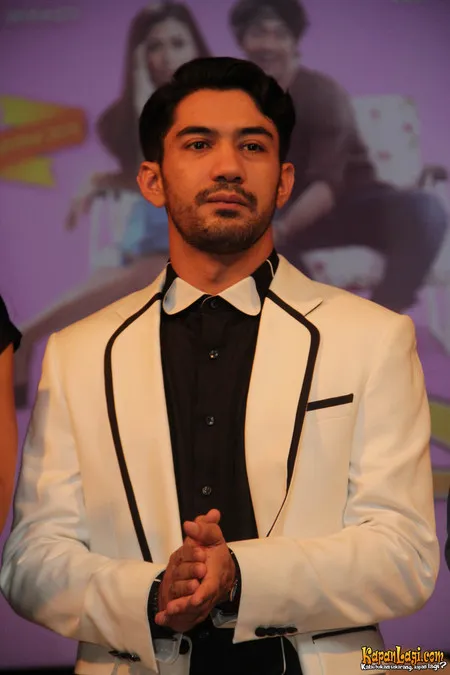 Foto Reza Rahadian