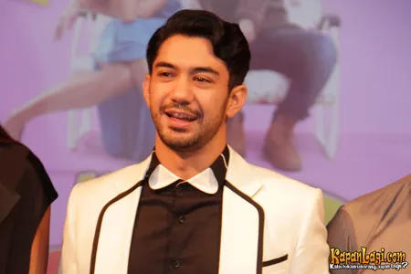 Foto Reza Rahadian