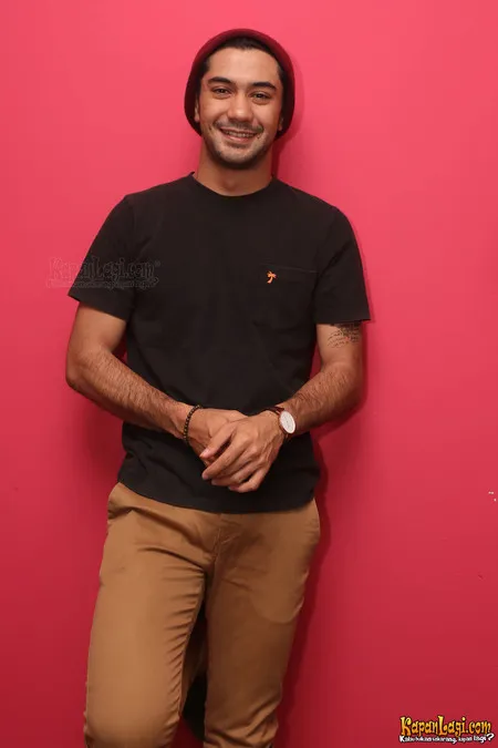Foto Reza Rahadian