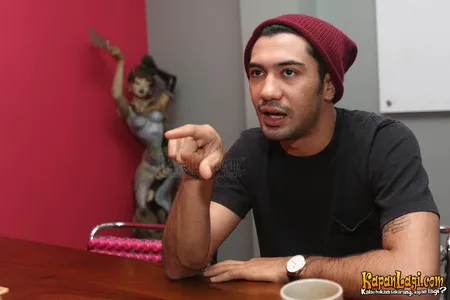 Foto Reza Rahadian