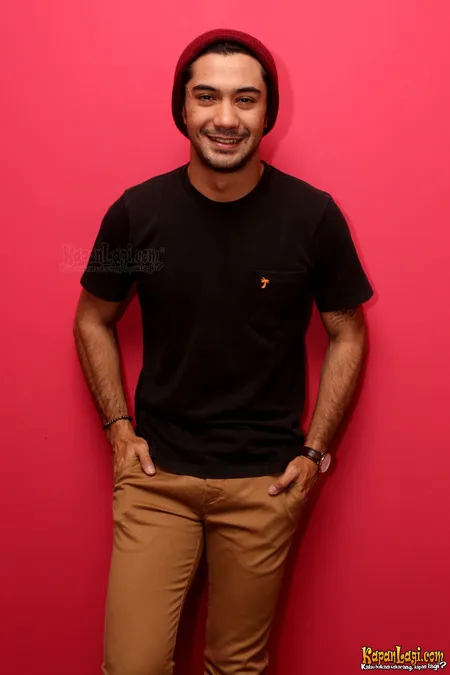 Foto Reza Rahadian
