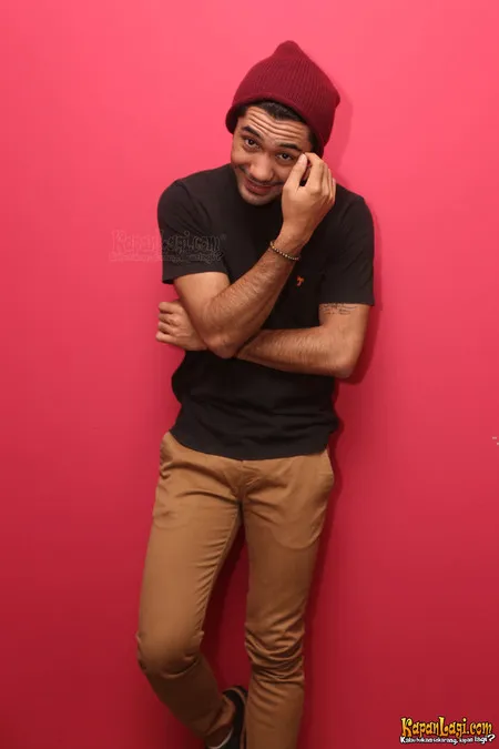 Foto Reza Rahadian