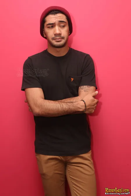 Foto Reza Rahadian