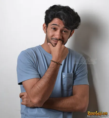 Foto Reza Rahadian
