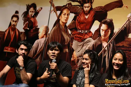 Foto Reza Rahadian
