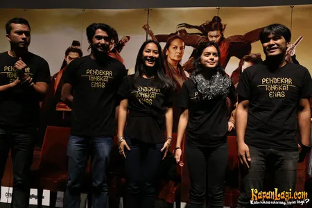Foto Reza Rahadian