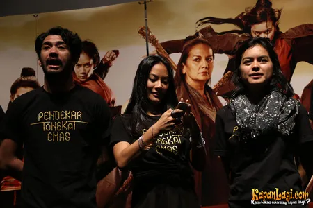 Foto Reza Rahadian