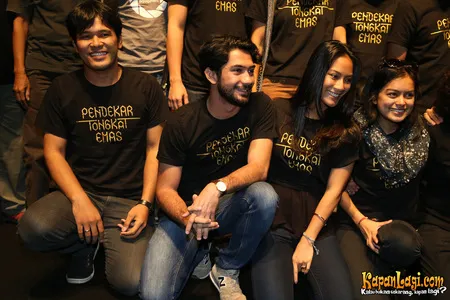 Foto Reza Rahadian