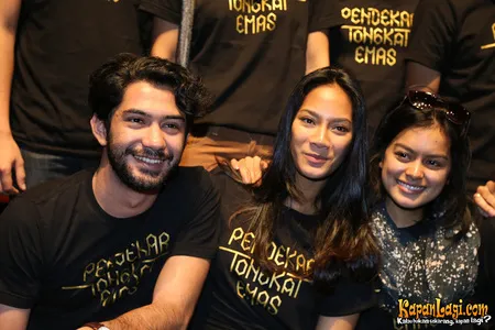 Foto Reza Rahadian
