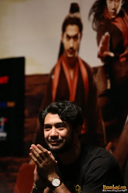 Foto Reza Rahadian