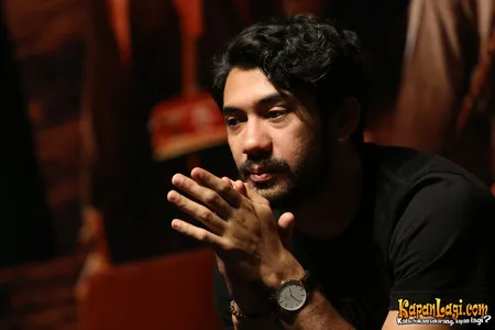 Foto Reza Rahadian