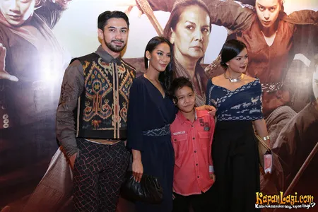 Foto Reza Rahadian