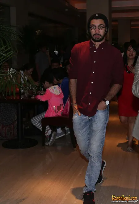Foto Reza Rahadian