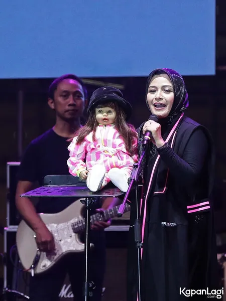 Foto Ria Enes Dan Susan