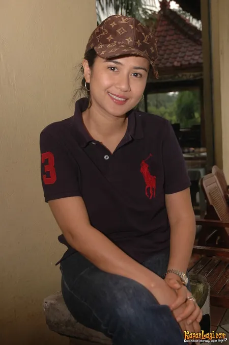 Foto Ria Irawan