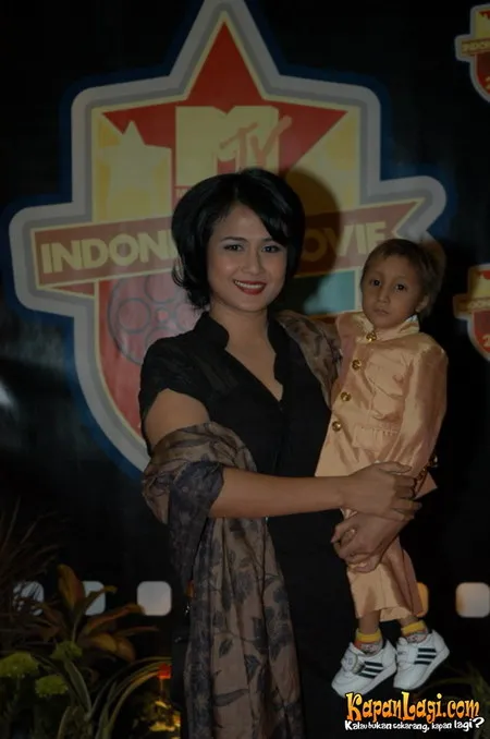 Foto Ria Irawan