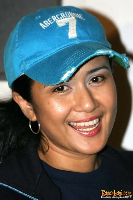 Foto Ria Irawan