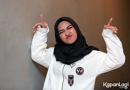 Foto Ria Ricis. Nomor Foto: 015