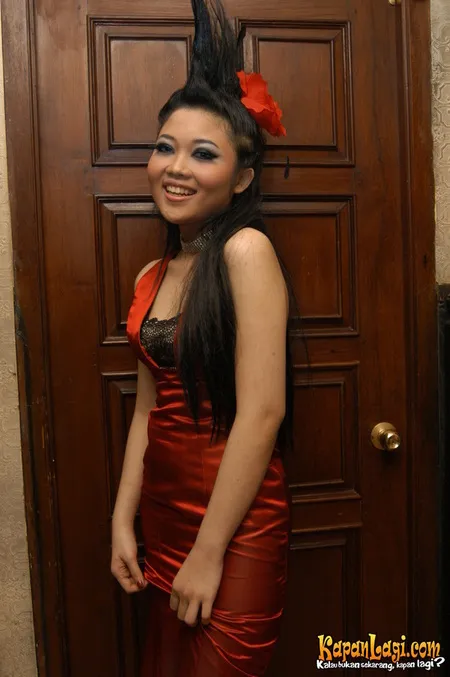 Foto Riani Sofyana