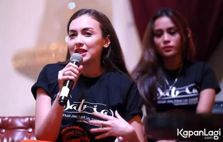 Foto Rianti Cartwright