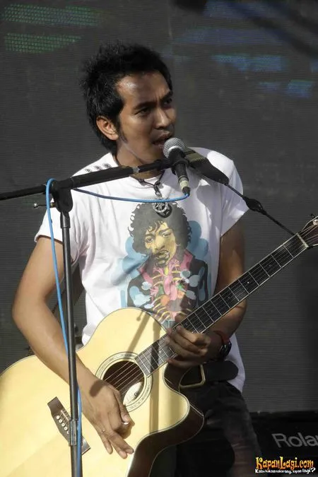 Foto Ridho Slank