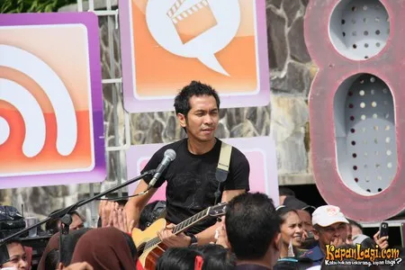 Foto Ridho Slank