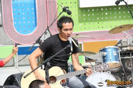 Foto Ridho Slank