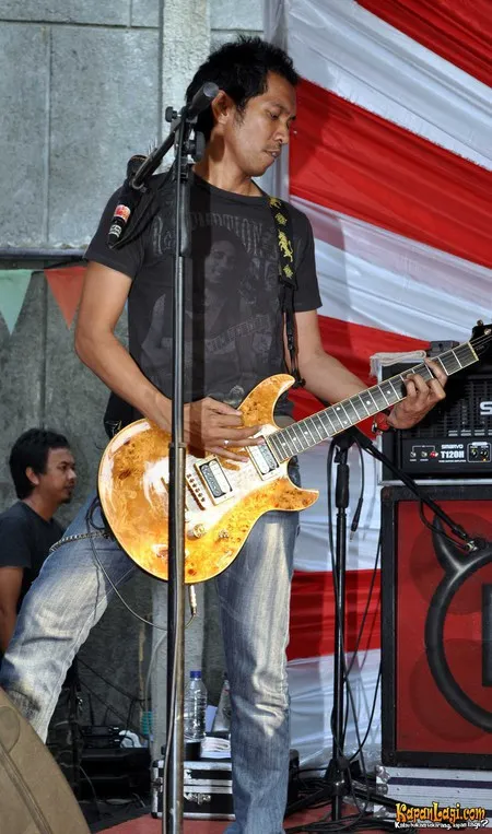 Foto Ridho Slank