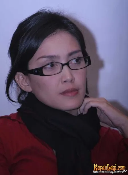 Foto Rieke Dyah Pitaloka