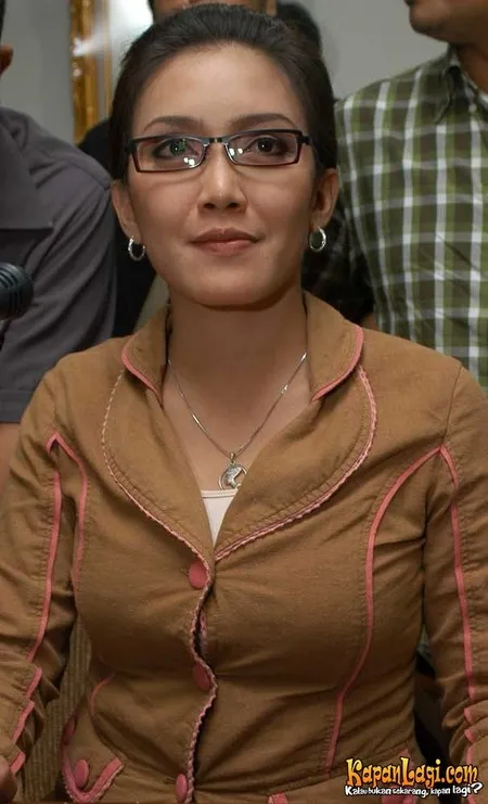 Foto Rieke Dyah Pitaloka