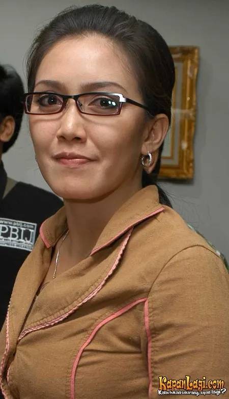 Foto Rieke Dyah Pitaloka
